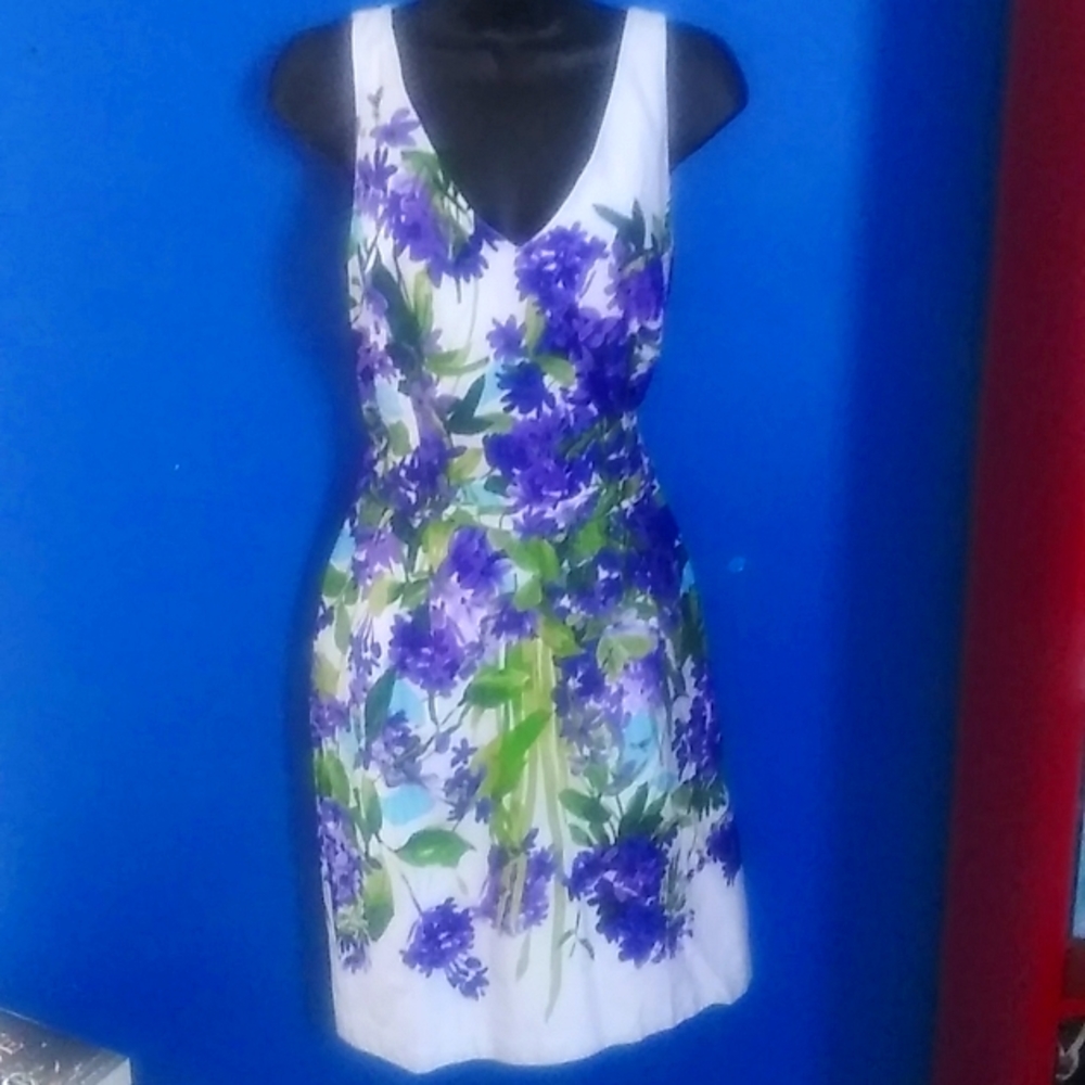 Floral shift dress